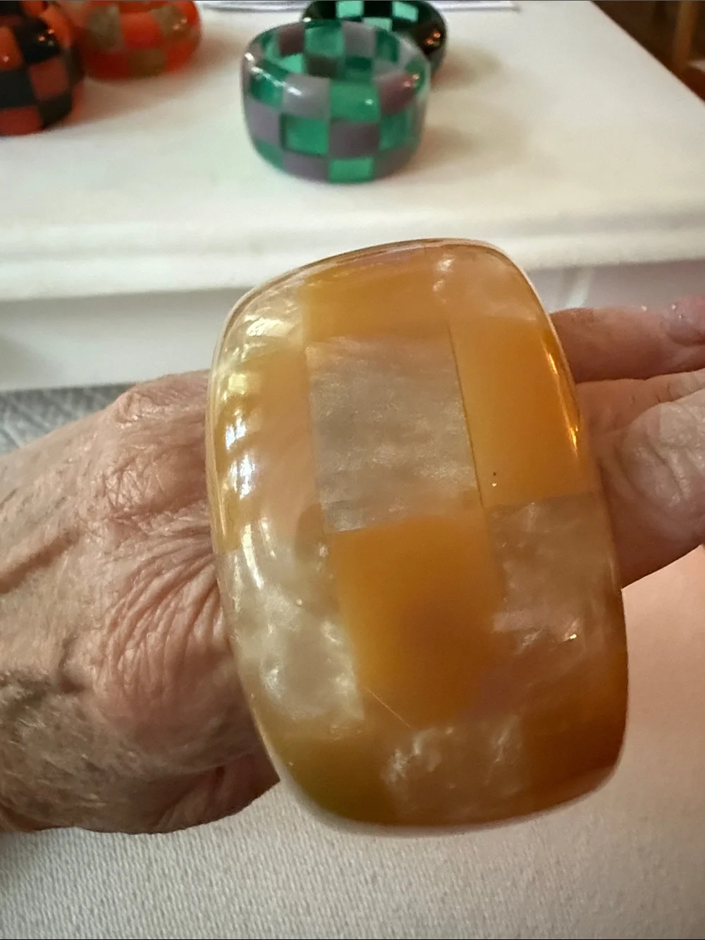 Antique gold Amber Tone beige opaque lucite Fashion bangle bracelet